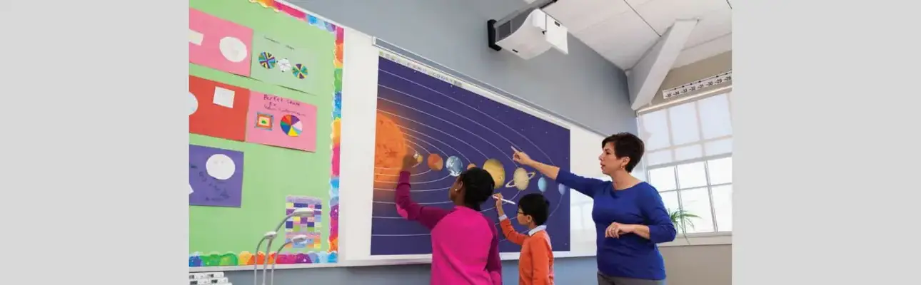 Exploring the benefits of Interactive Whiteboards (IWB) in classroom AV solutions