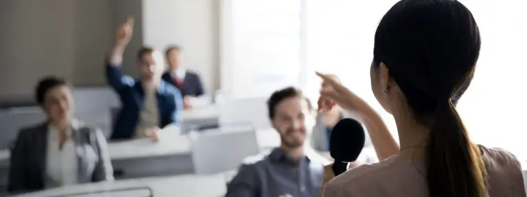 uses-of-micrphones-in-the-training-meeting-room