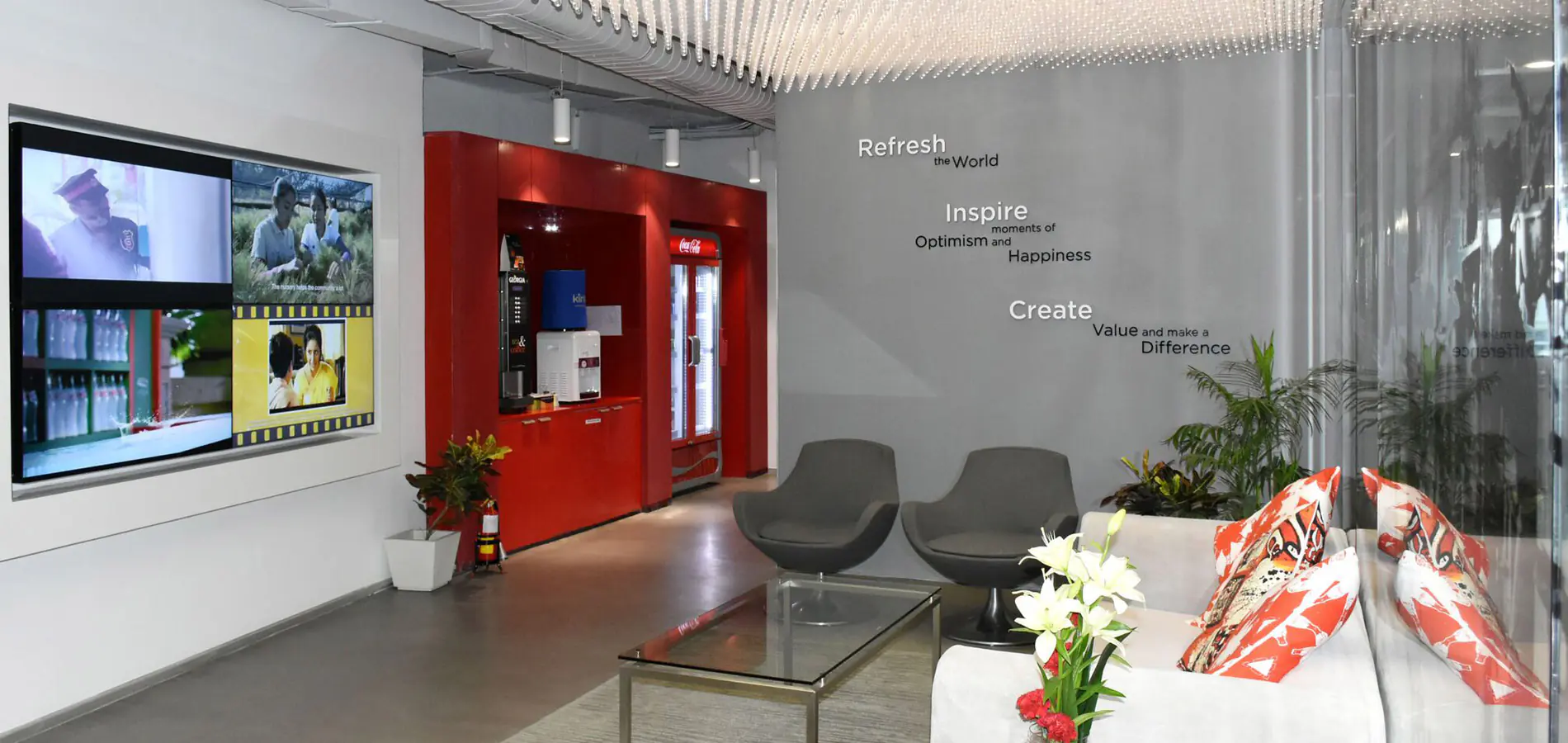 Reception area with 4K Videowall and Digital Signage